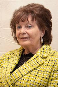 Profile image for Councillor Maureen Pearce